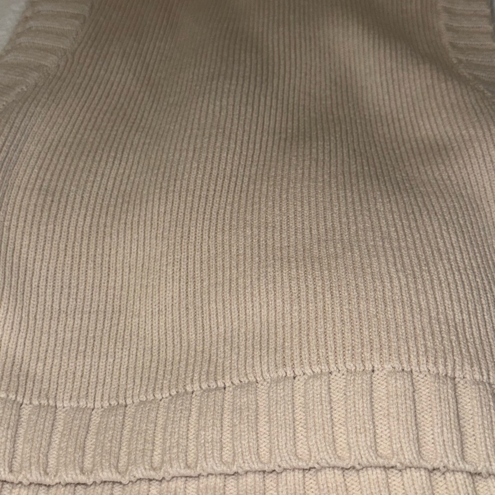 Tan sleeveless cropped Sweater